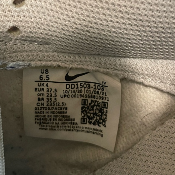 Nike Dunk Low Women’s White/Photon Dust - Picture 6 of 8